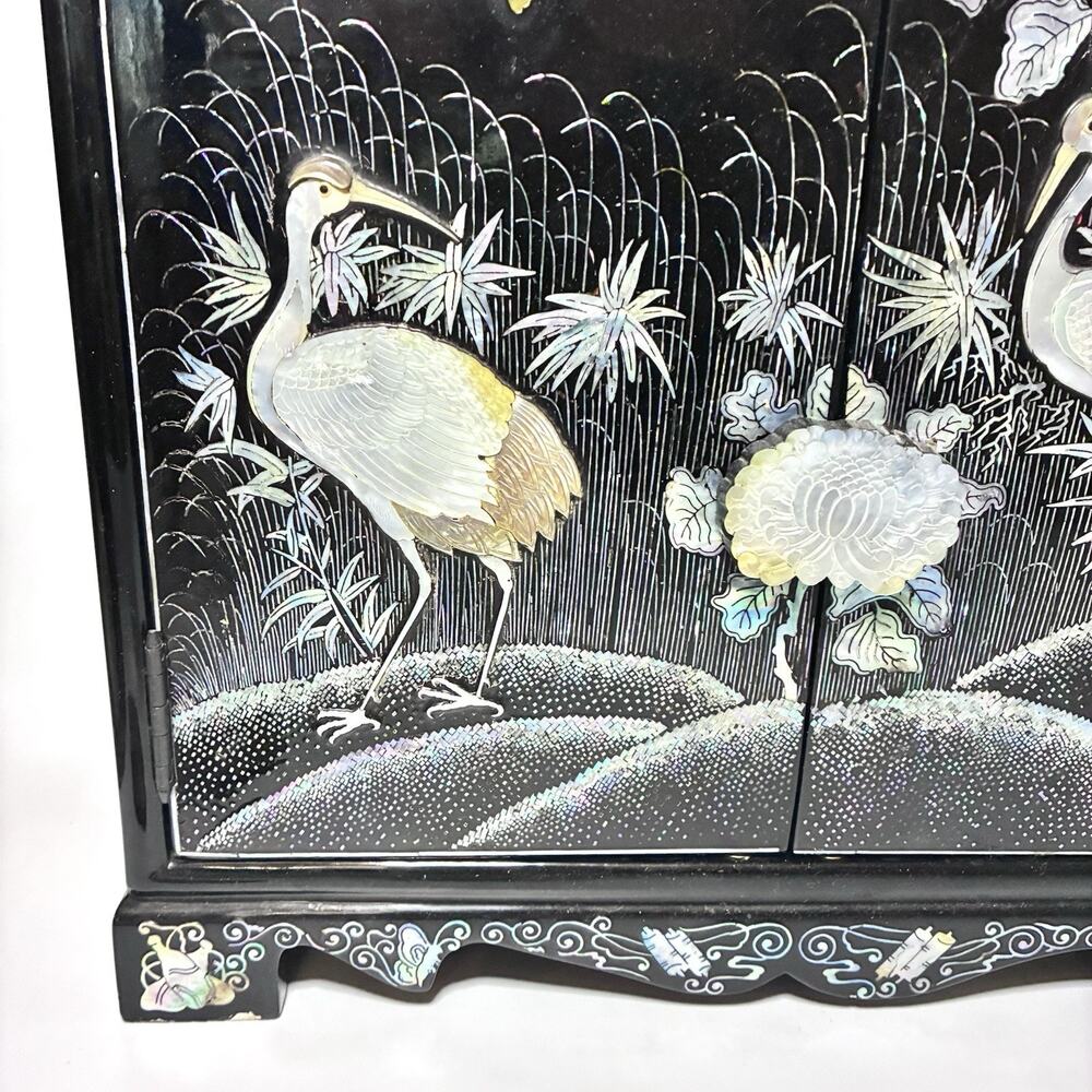 Vintage Chinese Mother of Pearl Inlay Jewelry Cabinet Lacquer Crane Box - Picture 3 of 16